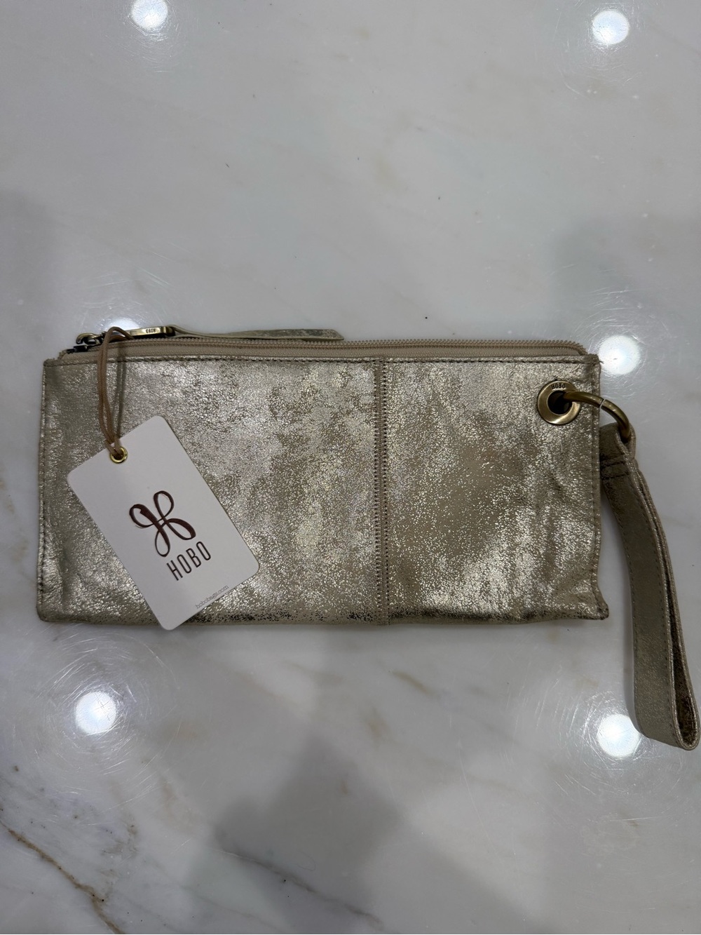 HOBO Vida Leather Wristlet